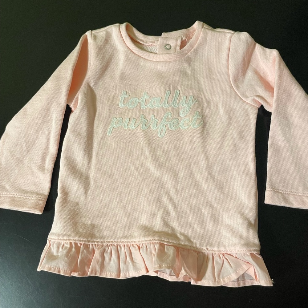 Carter’s sweater top size 18 months